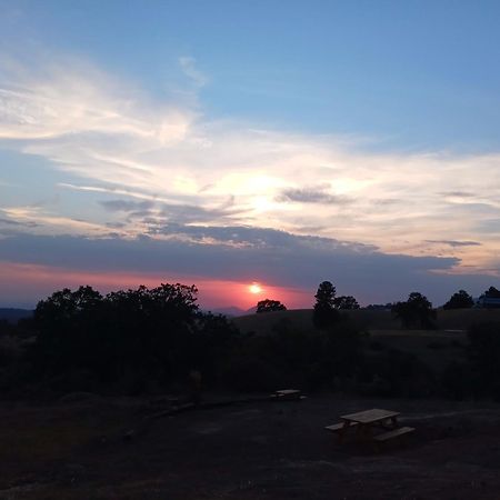 Campground At Sequoia Mountain Farms - Bring Your Own Tent Or Rv - No Bedrooms Or Beds Provided Miramonte Kültér fotó