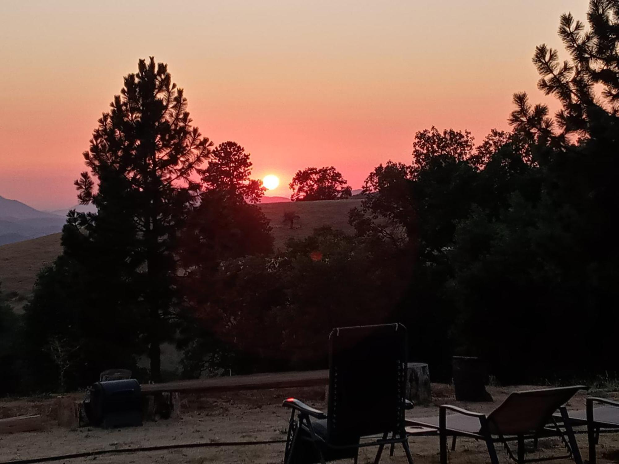 Campground At Sequoia Mountain Farms - Bring Your Own Tent Or Rv - No Bedrooms Or Beds Provided Miramonte Kültér fotó