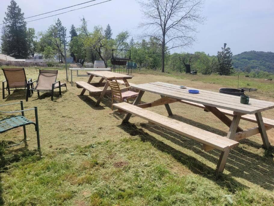 Campground At Sequoia Mountain Farms - Bring Your Own Tent Or Rv - No Bedrooms Or Beds Provided Miramonte Kültér fotó