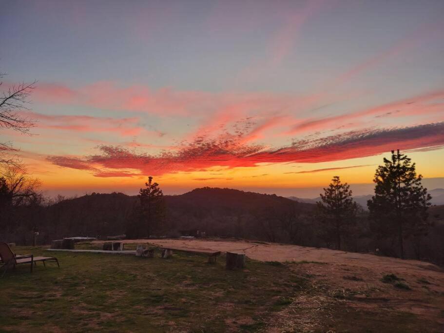 Campground At Sequoia Mountain Farms - Bring Your Own Tent Or Rv - No Bedrooms Or Beds Provided Miramonte Kültér fotó